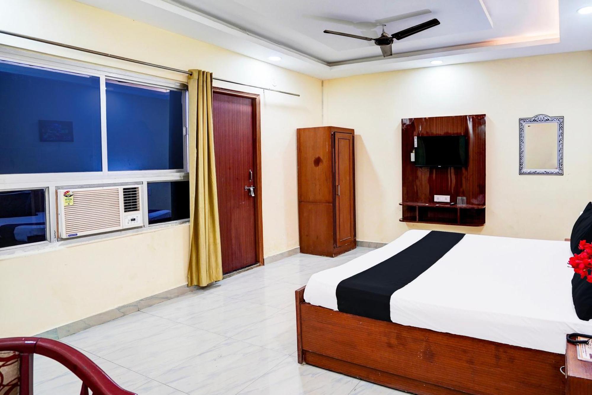 Hotel O Nova Resorts & Luxury Farm Raebareli Exterior foto