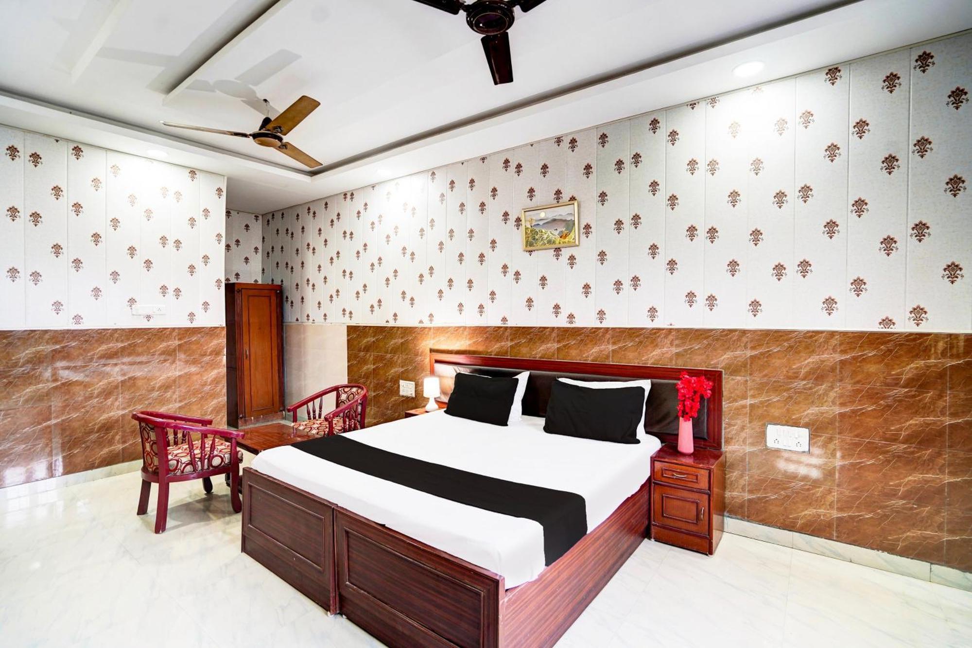 Hotel O Nova Resorts & Luxury Farm Raebareli Exterior foto
