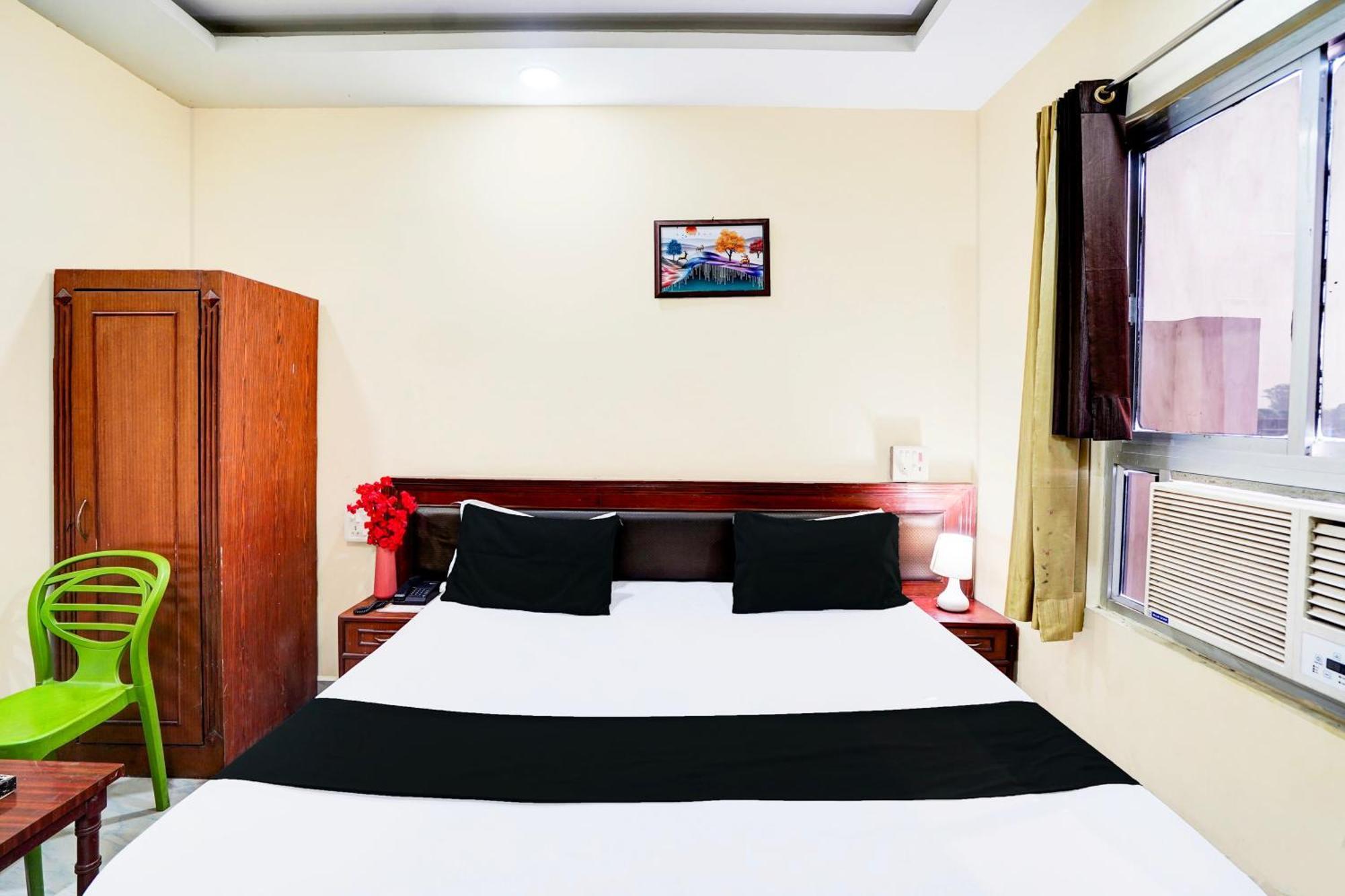 Hotel O Nova Resorts & Luxury Farm Raebareli Exterior foto